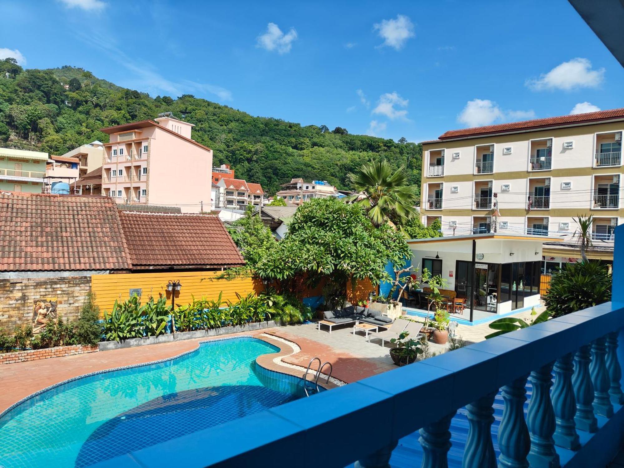 Baankasemsuk Resort 般咔 深宿 Patong Экстерьер фото