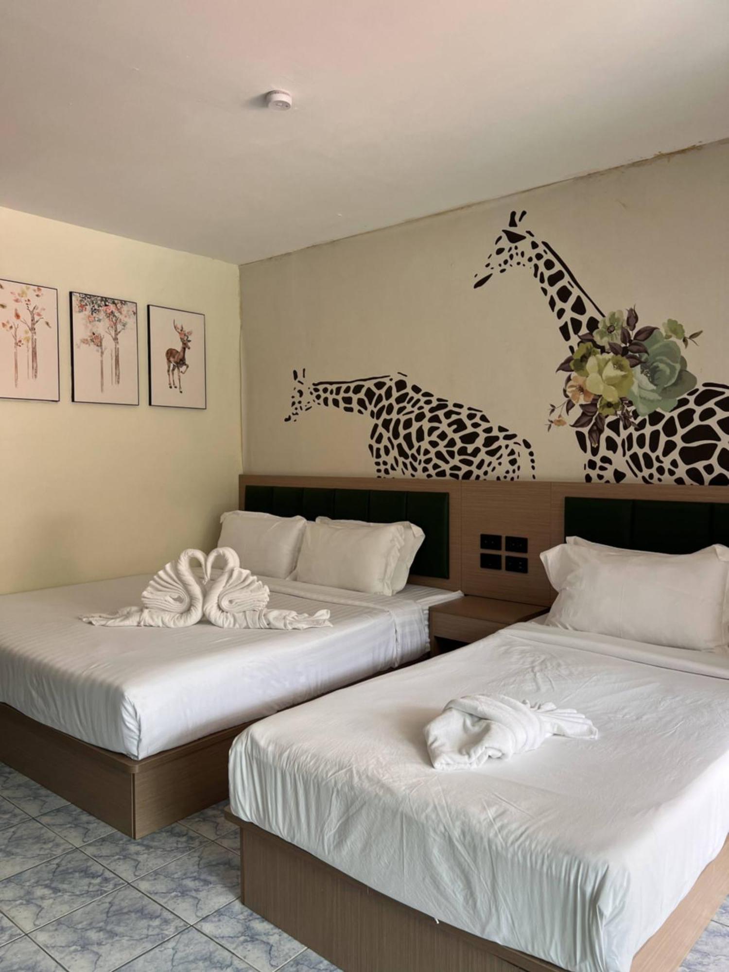Baankasemsuk Resort 般咔 深宿 Patong Экстерьер фото